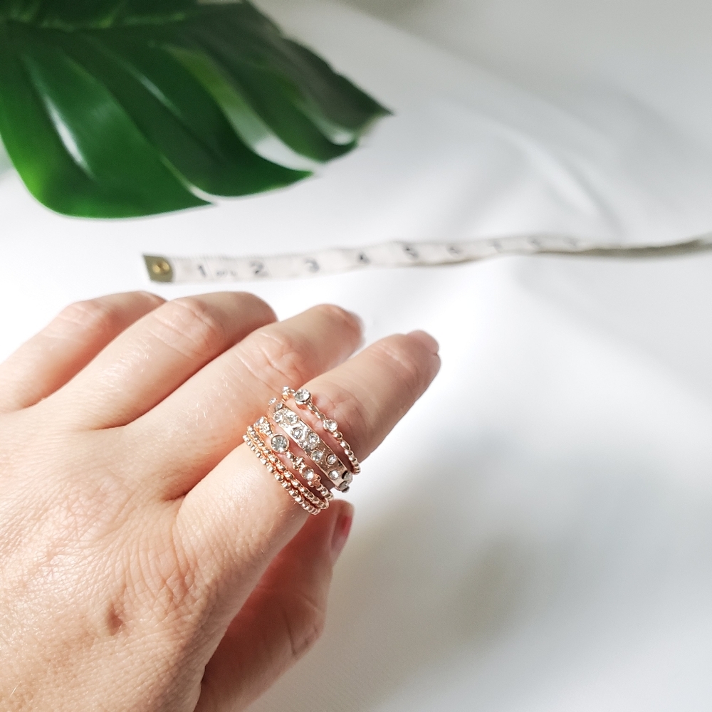Boho 5 Piece Ring Set Sparkly Crystals Rose Gold - Picture 4 of 5